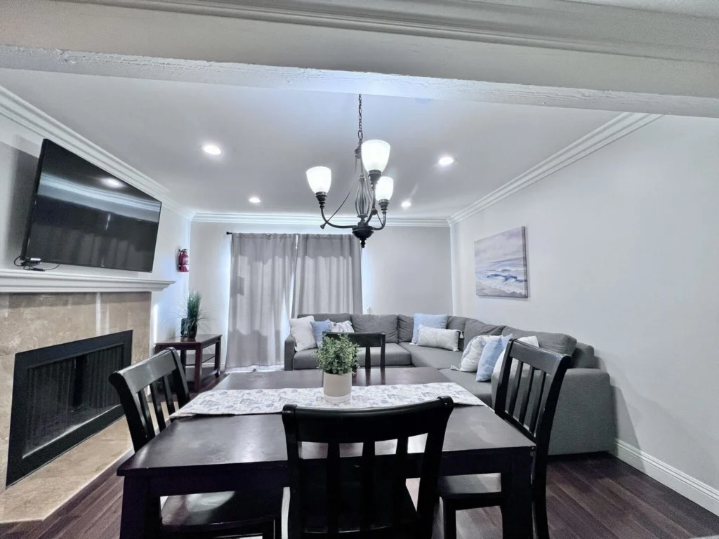 Condo in Anaheim property photo 1