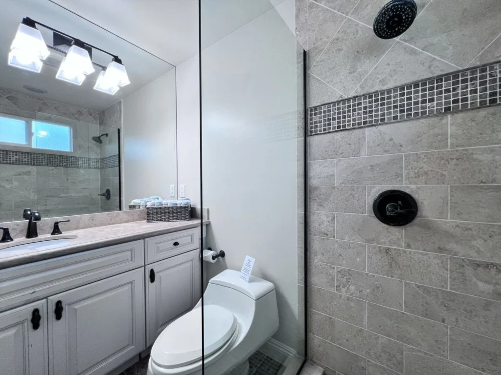 Home in Anaheim property photo 5