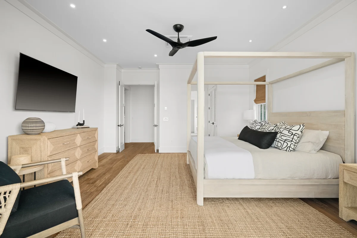 Guest Bedroom 5 image 1