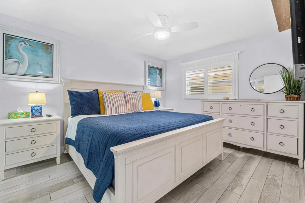 Bedroom 1 image 1