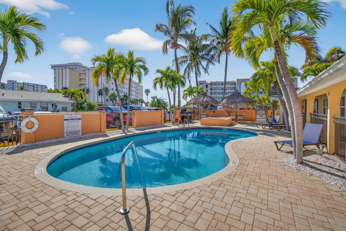 Home in Redington Shores property photo 1