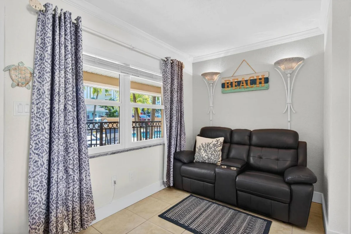 Home in Redington Shores property photo 5