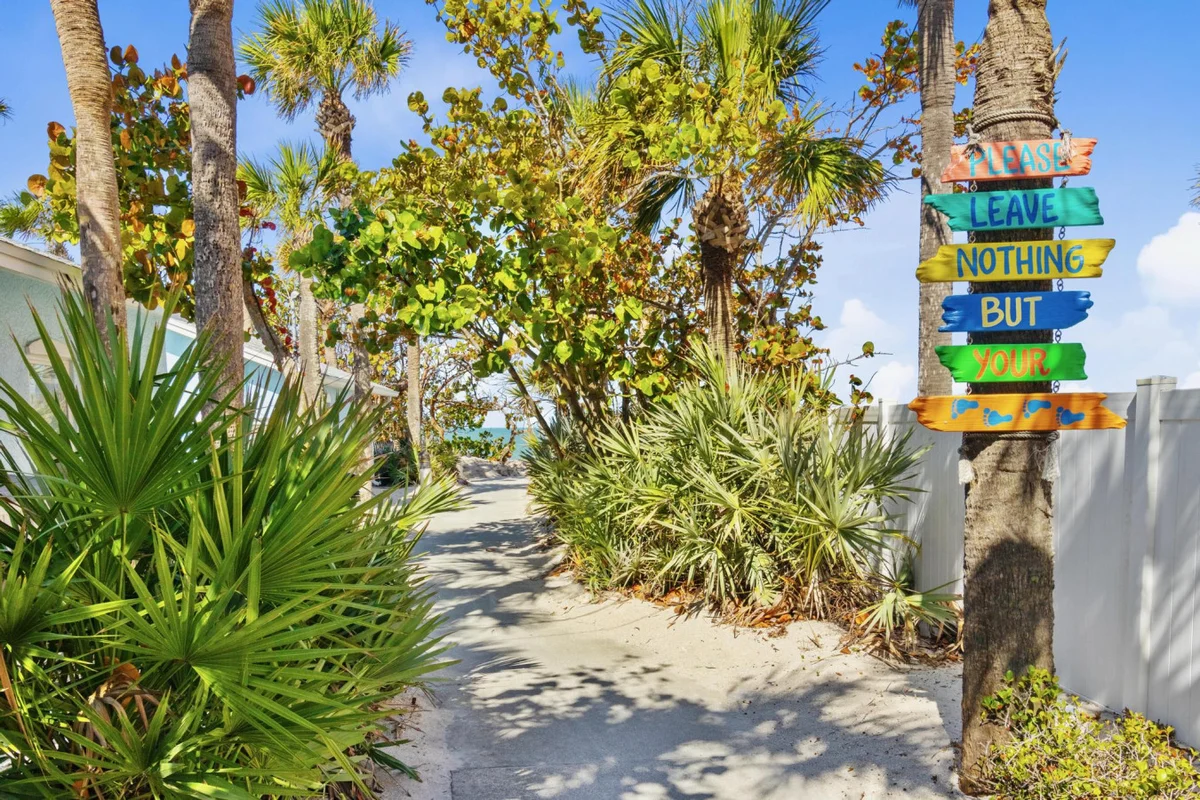Home in Indian Rocks Beach property photo 3