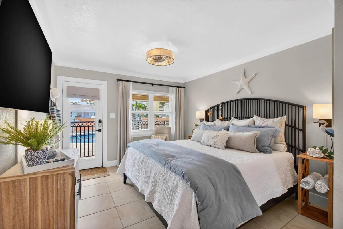 Home in Redington Shores property photo 1