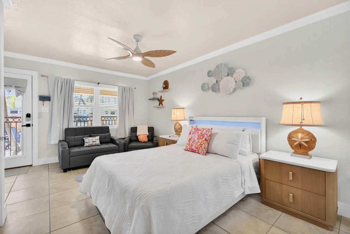 Home in Redington Shores property photo 1