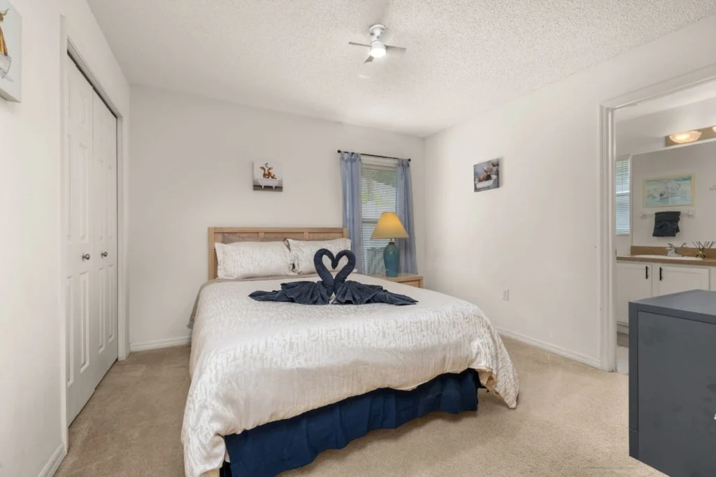 Modern Retreat, South Facing Pool & Game Room property photo 5