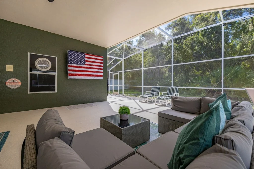 Modern Retreat, South Facing Pool & Game Room property photo 2