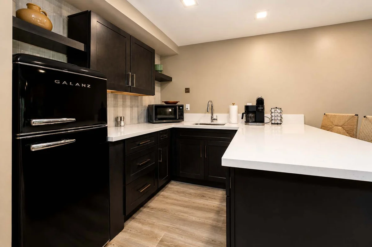 Condo in Scottsdale property photo 3