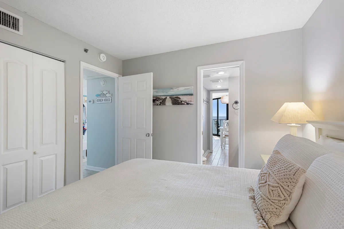 Bedroom 1 image 1