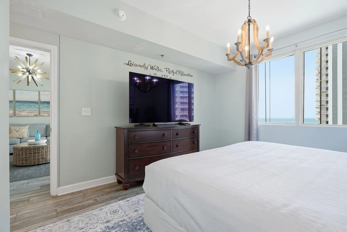 Bedroom 3 image 1