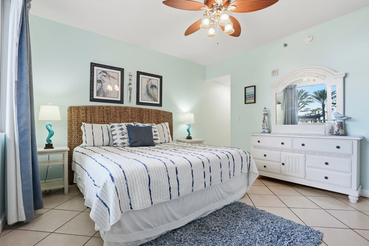 Bedroom 1 image 1