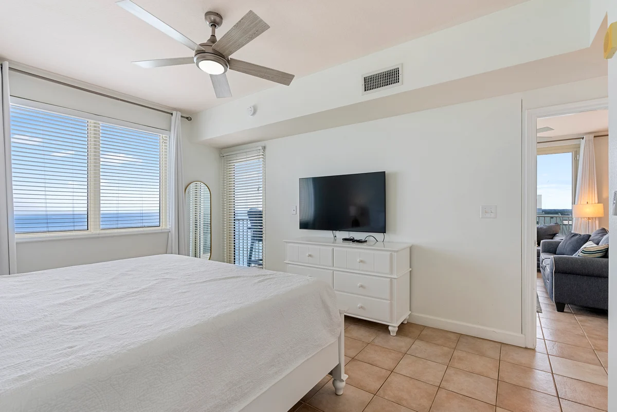 Bedroom 3 image 1