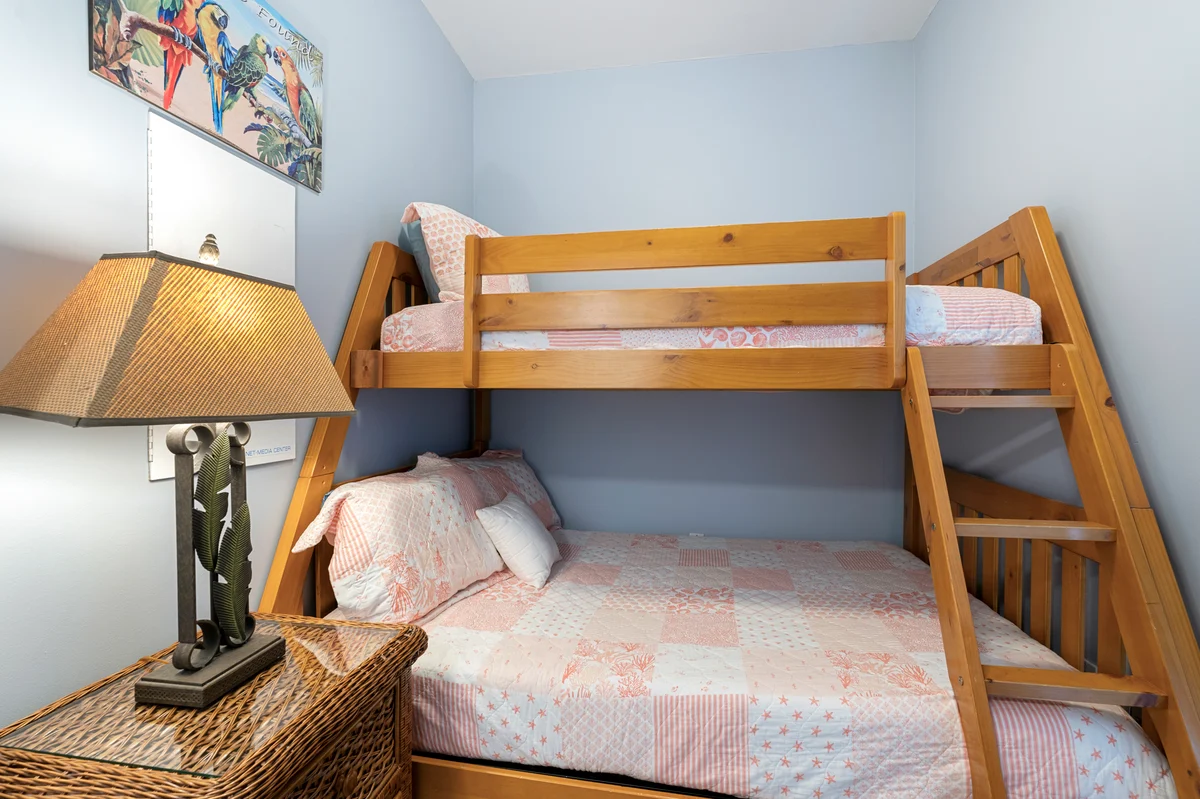 Bedroom 1 image 1
