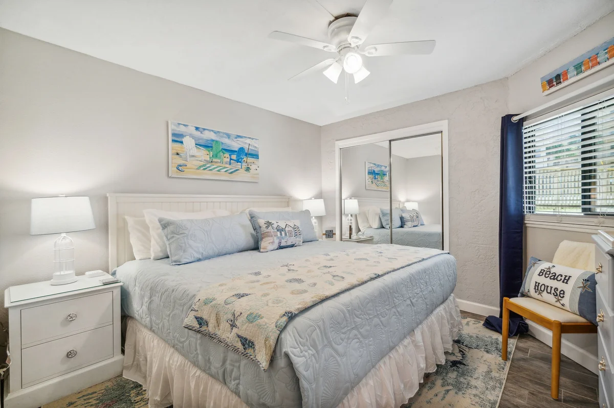 Bedroom 1 image 1