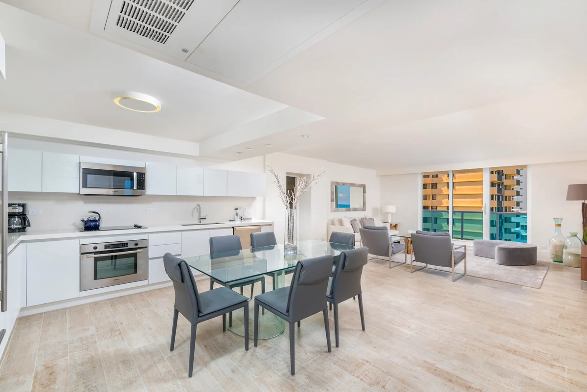 Dining Room image 1