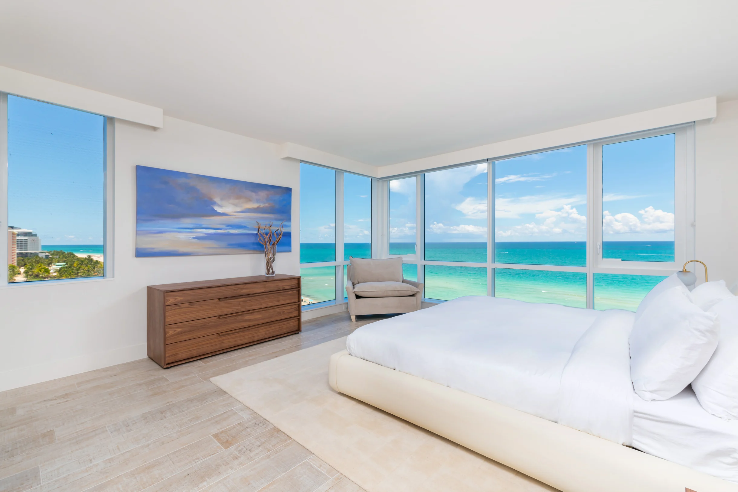 Condo in Miami Beach property photo 1