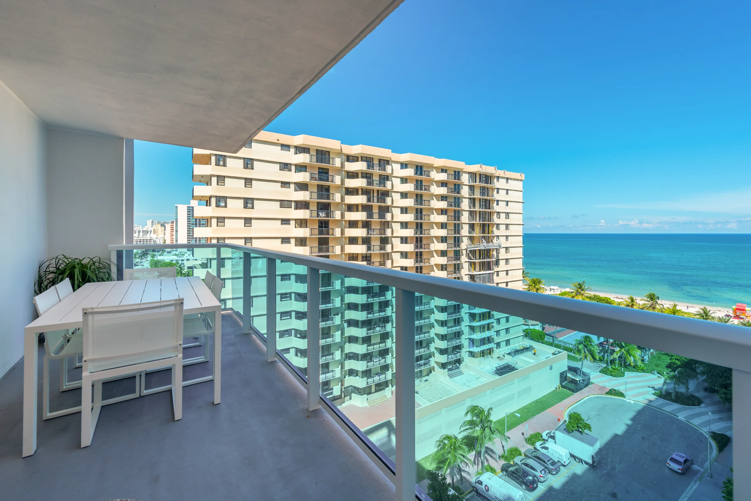 Condo in Miami Beach property photo 5