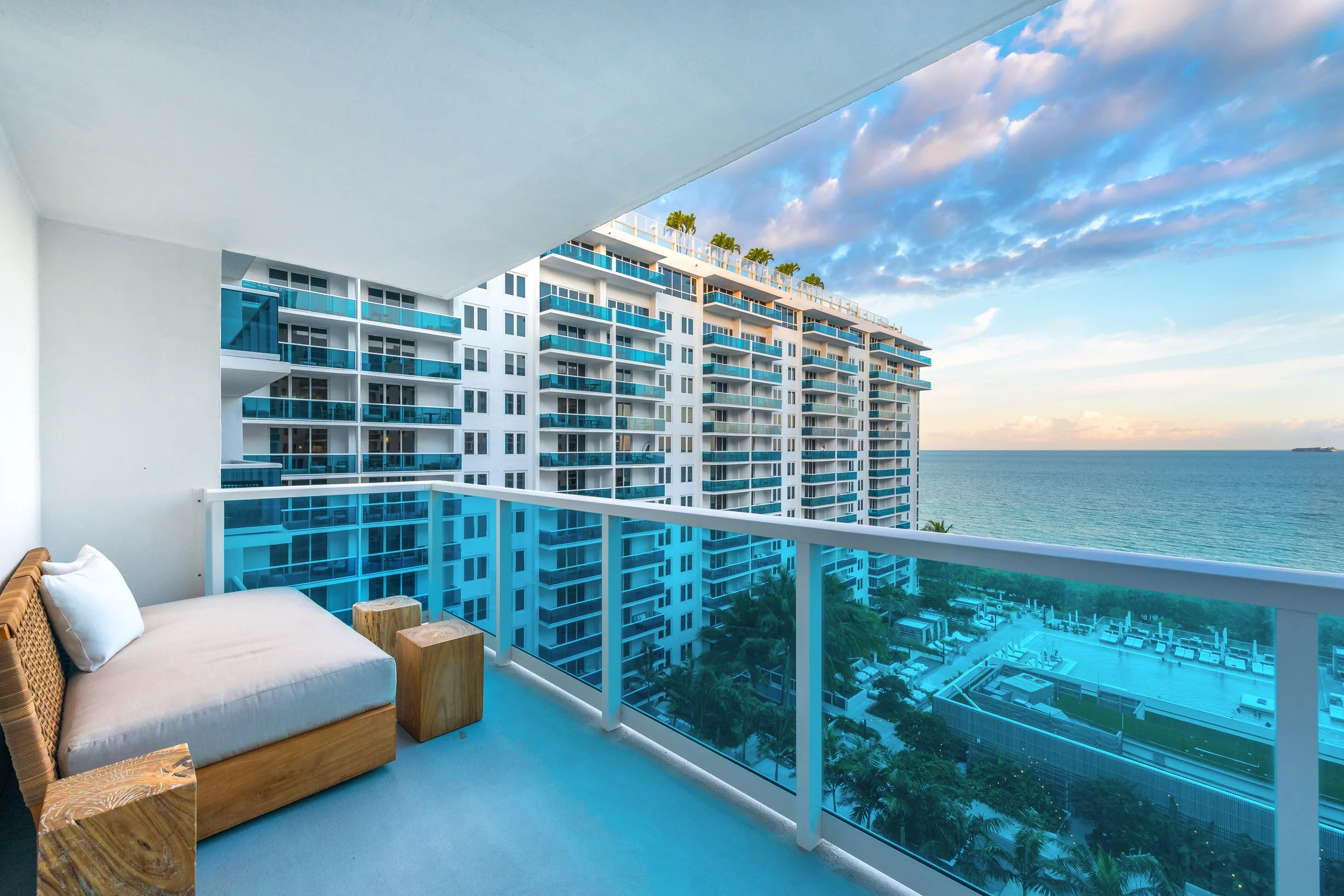 Condo in Miami Beach property photo 5