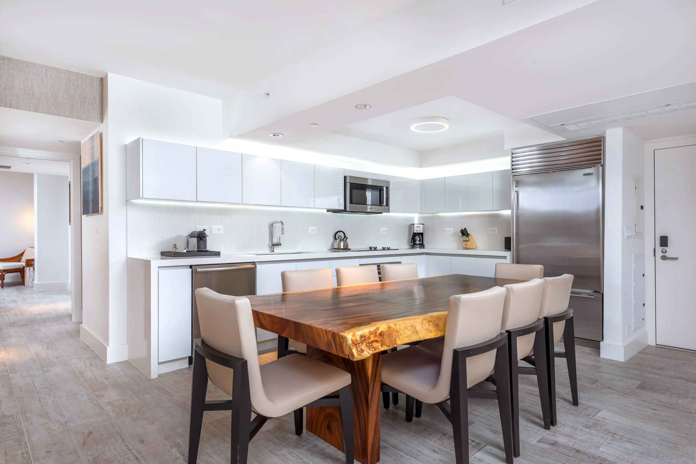 Condo in Miami Beach property photo 2