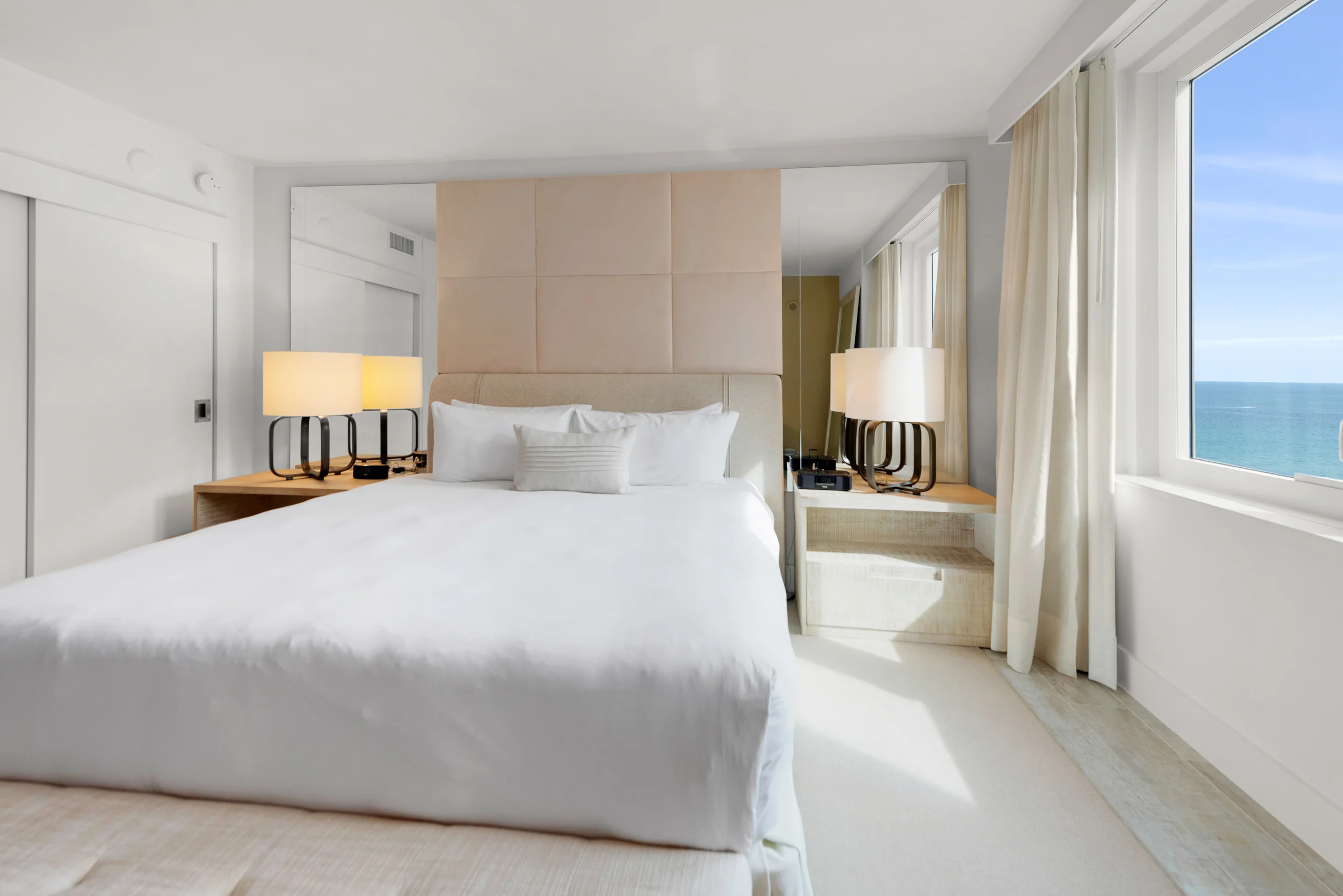 Condo in Miami Beach property photo 3