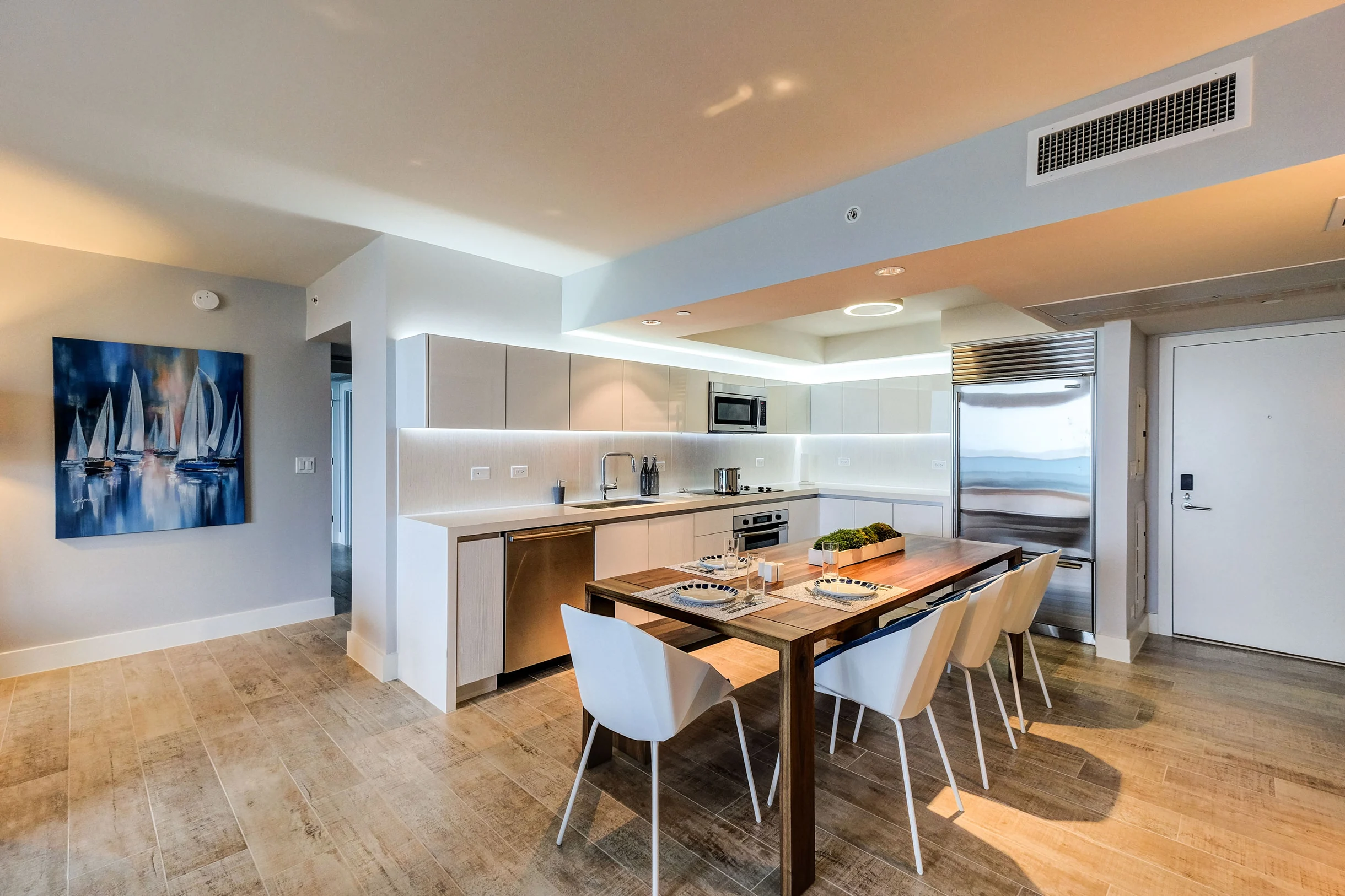 Condo in Miami Beach property photo 2