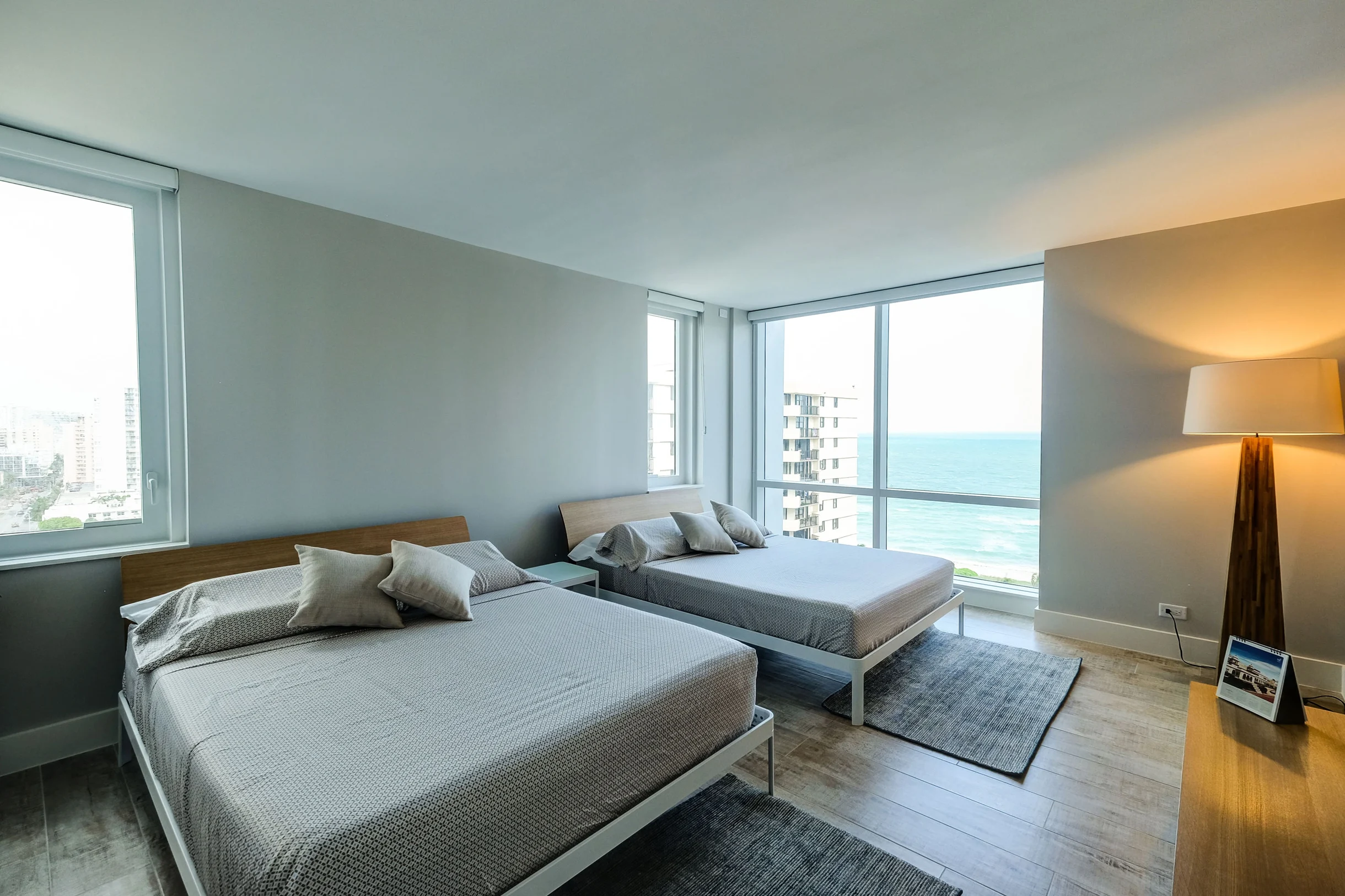 Condo in Miami Beach property photo 4