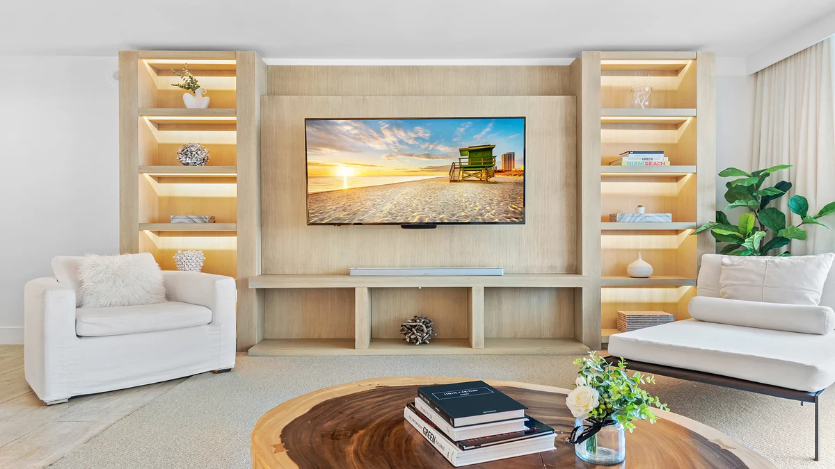 Condo in Miami Beach property photo 5