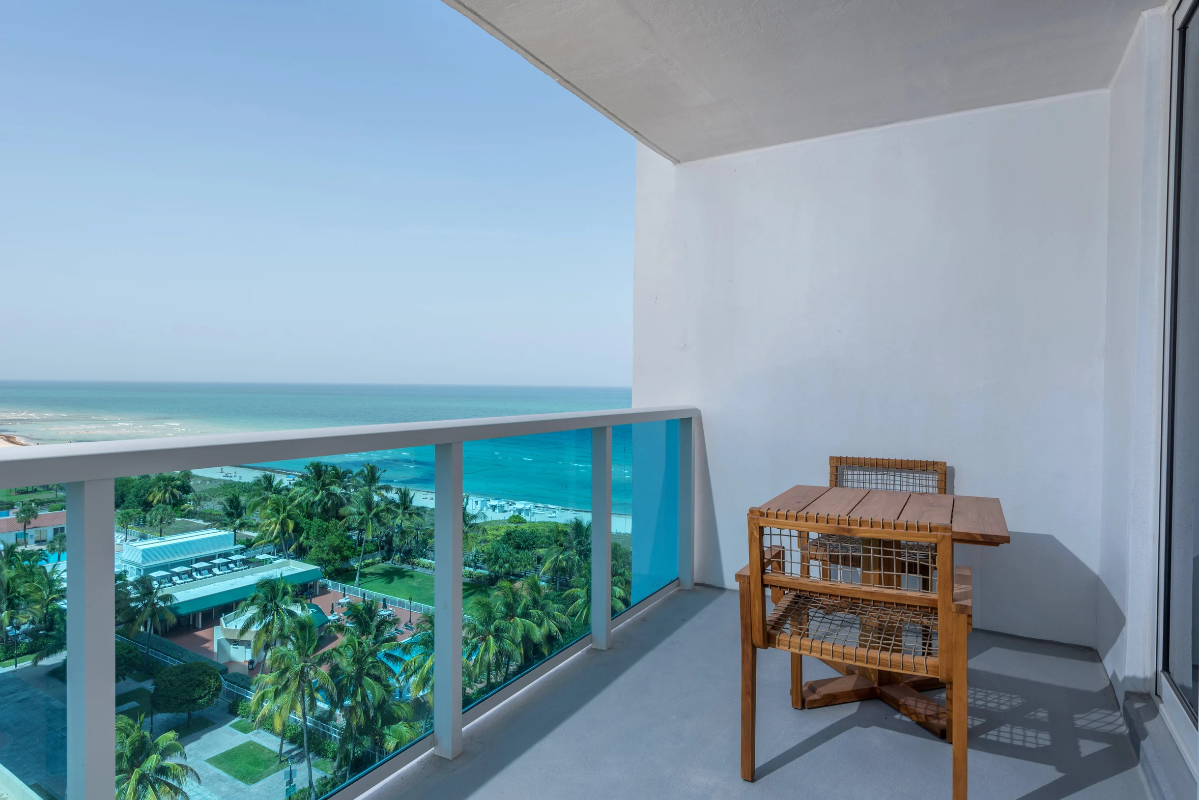 Condo in Miami Beach property photo 4