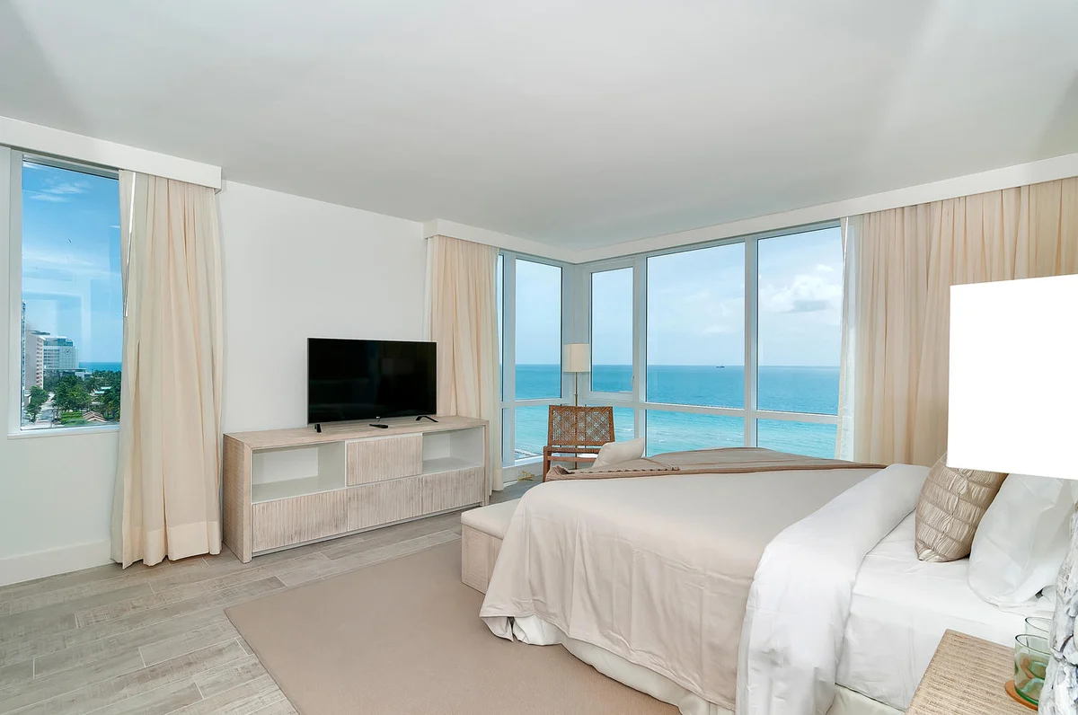 Condo in Miami Beach property photo 3