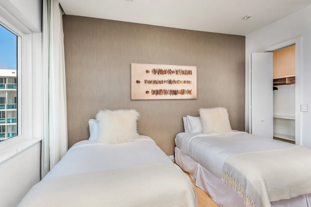 Bedroom 1 image 1