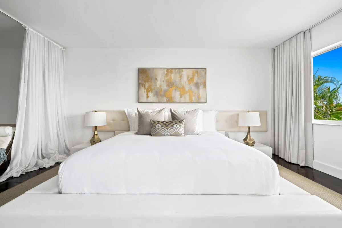 Bedroom 1 image 1