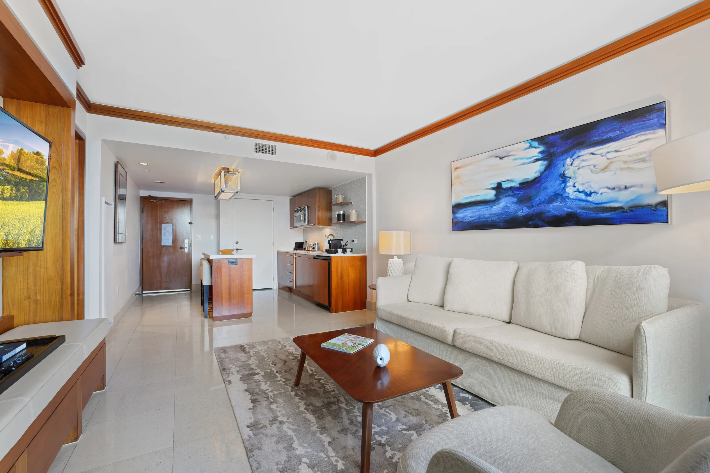 Condo in Miami Beach property photo 3