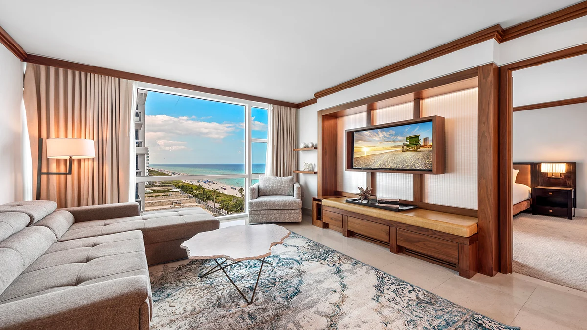 Condo in Miami Beach property photo 5
