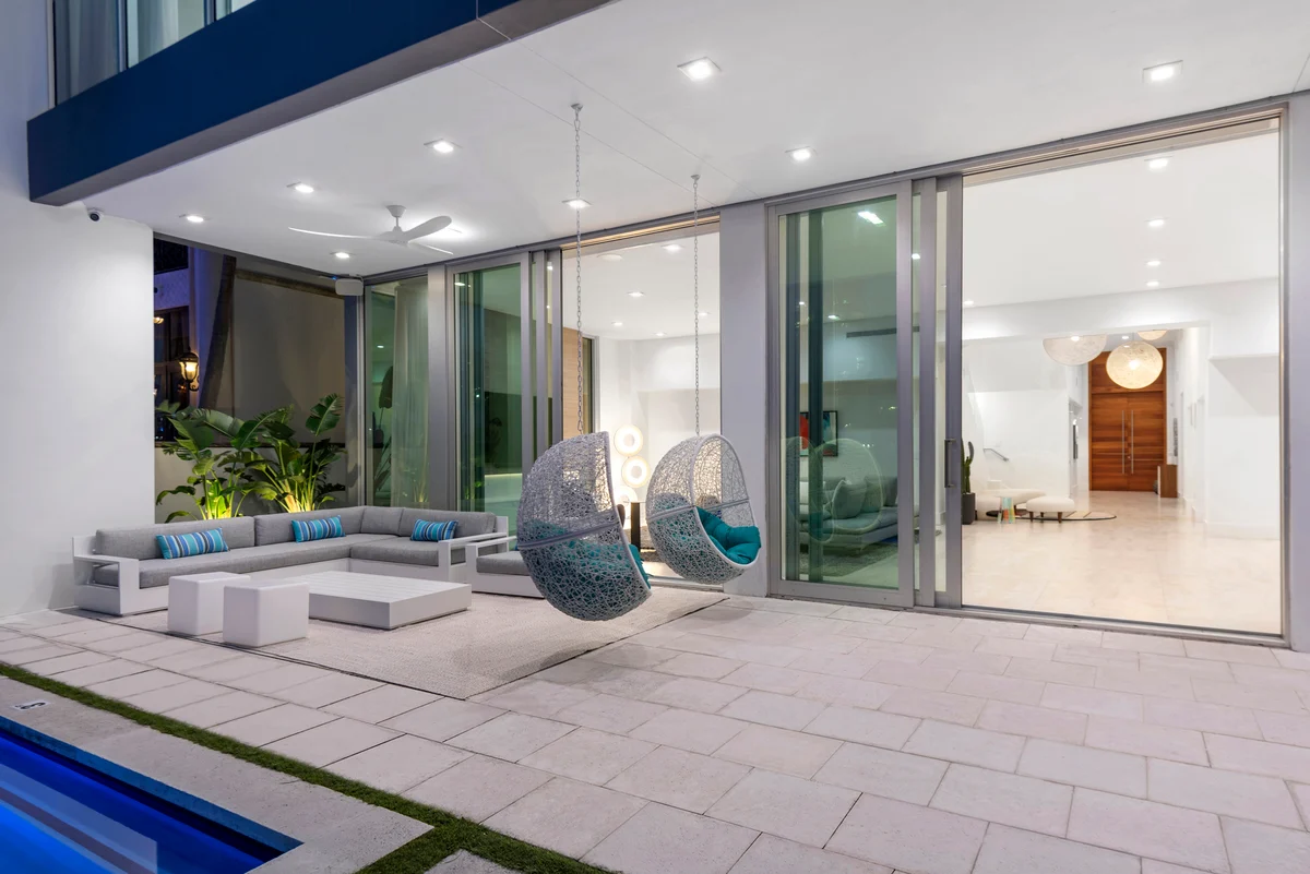 Property in Sunny Isles property photo 3