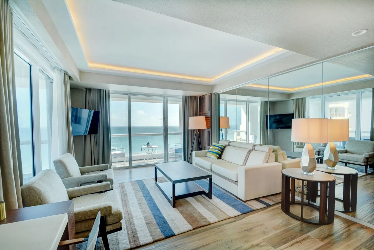 Condo in Fort Lauderdale property photo 4