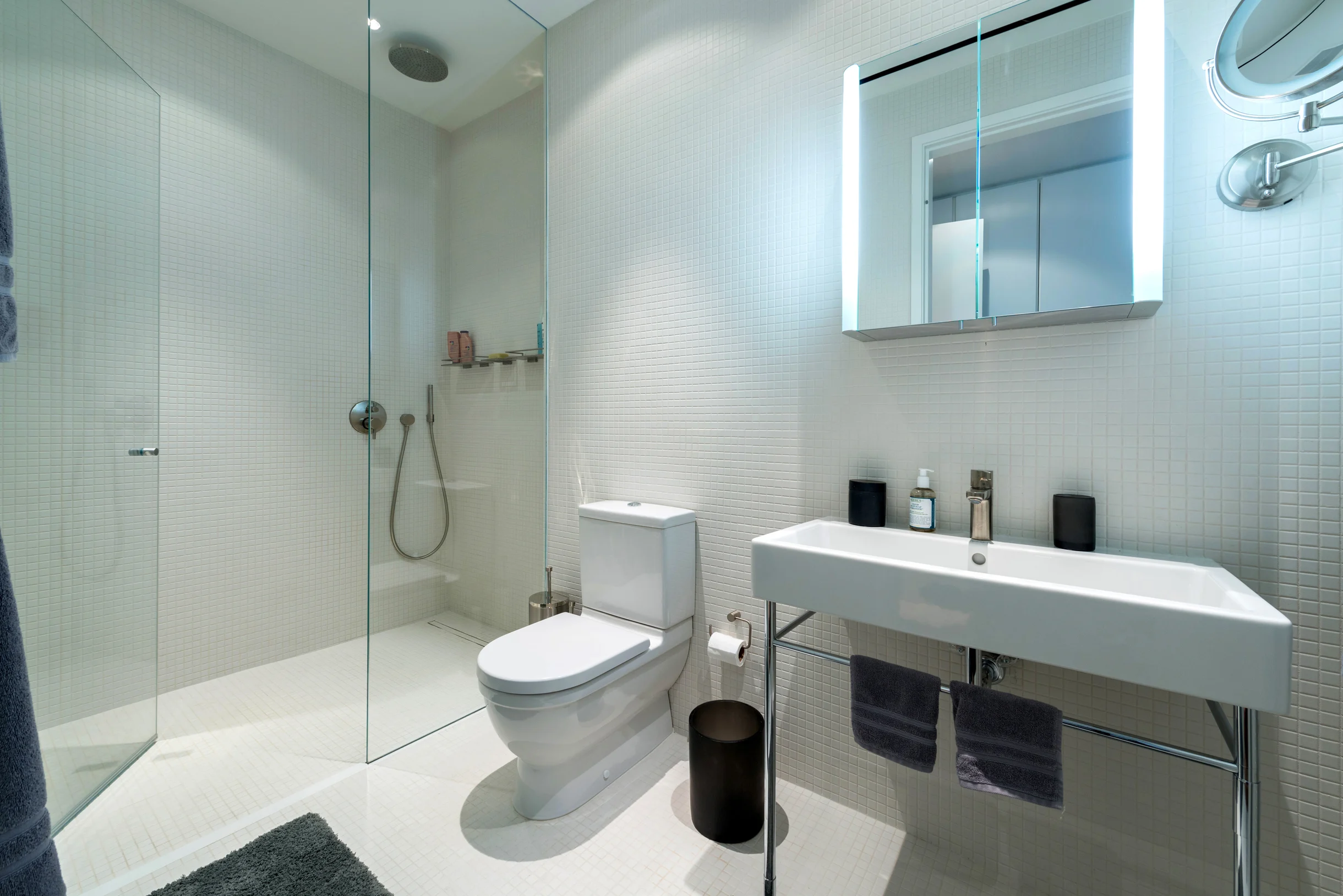Condo in Miami Beach property photo 4