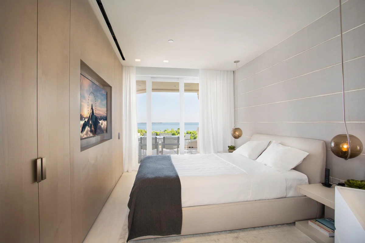 Condo in Miami Beach property photo 3