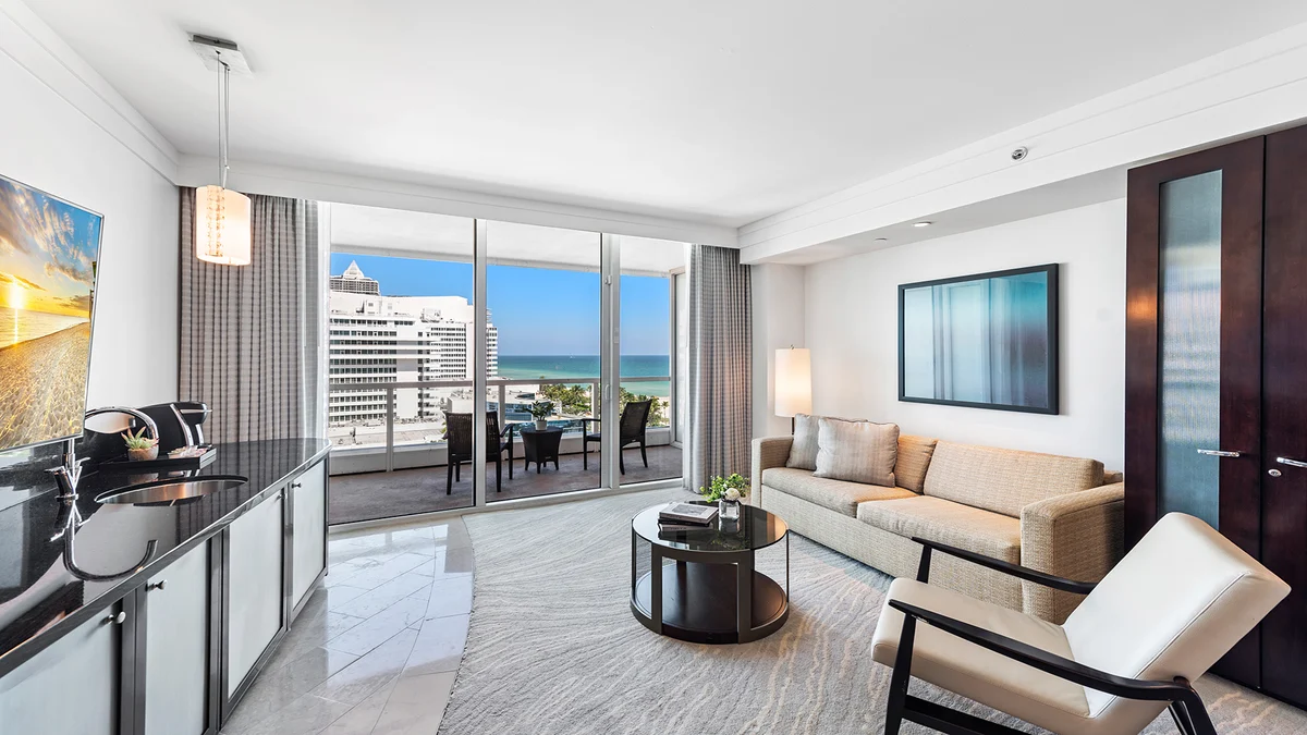 Condo in Miami Beach property photo 4