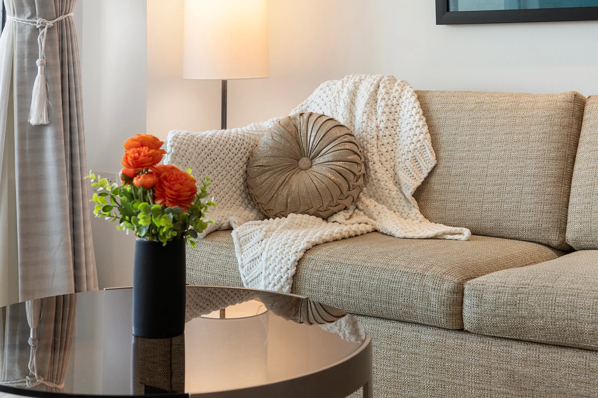 Living Room image 1