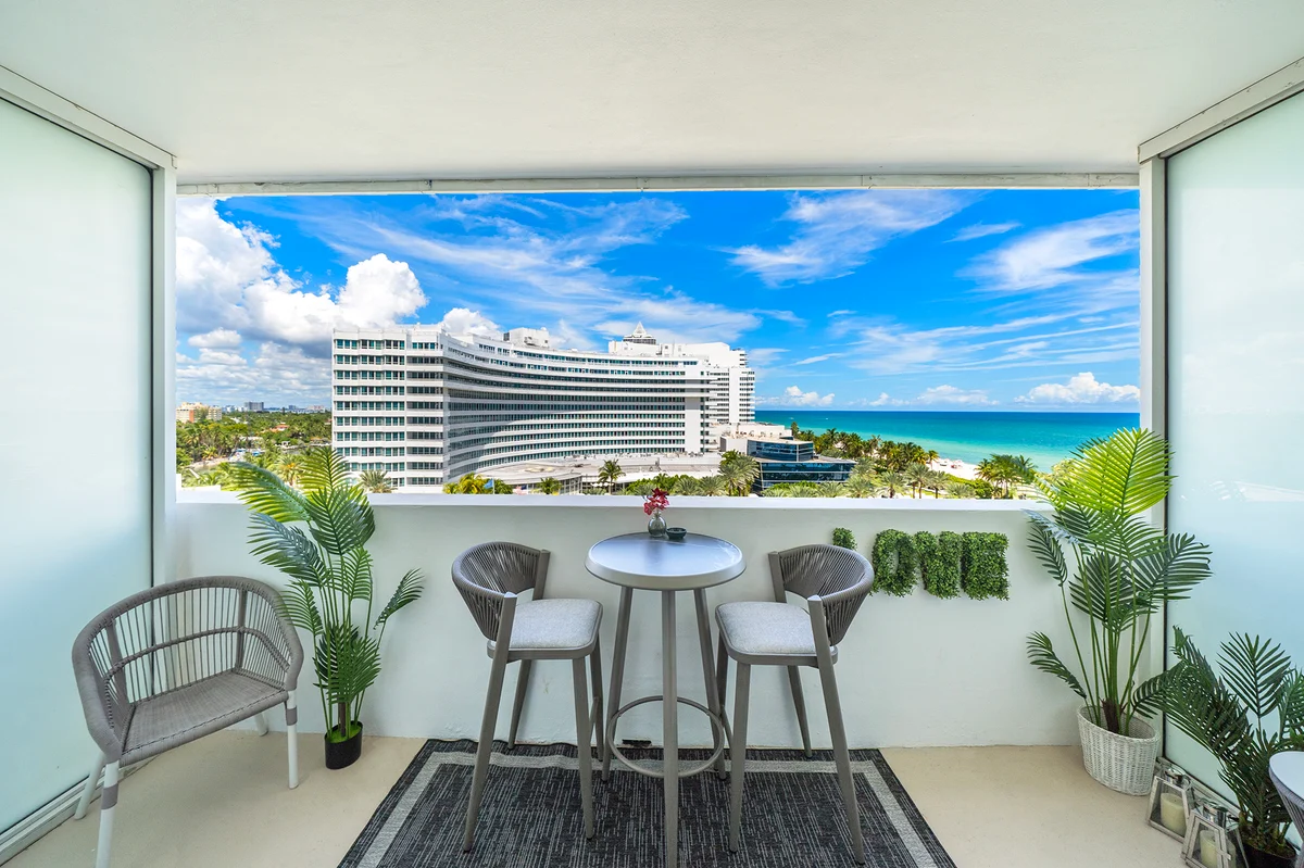 Condo in Miami Beach property photo 4