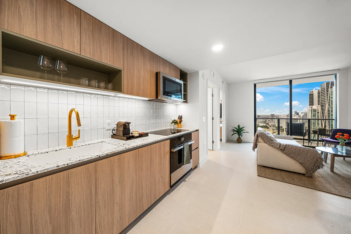 Condo in Miami property photo 3