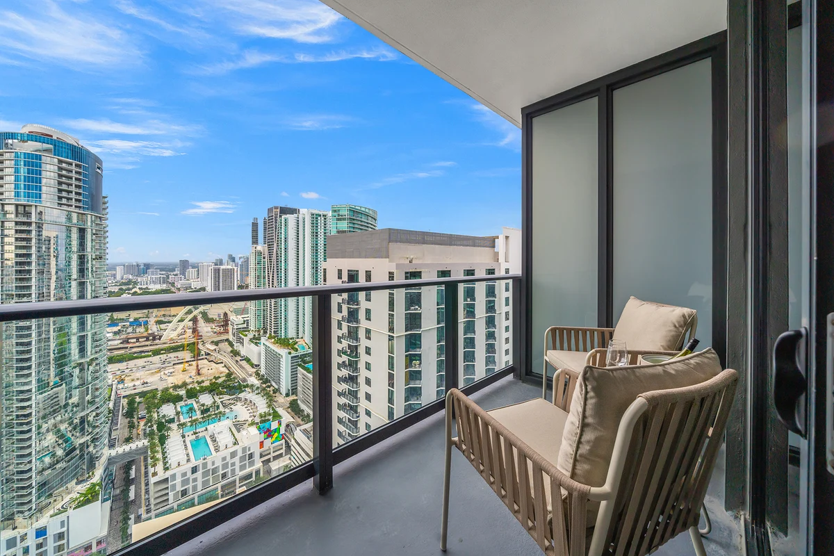 Condo in Miami property photo 5