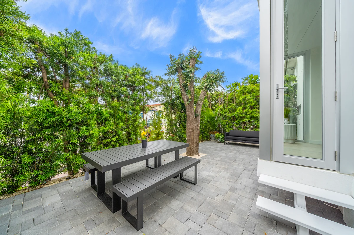 Home in Miami Beach property photo 5
