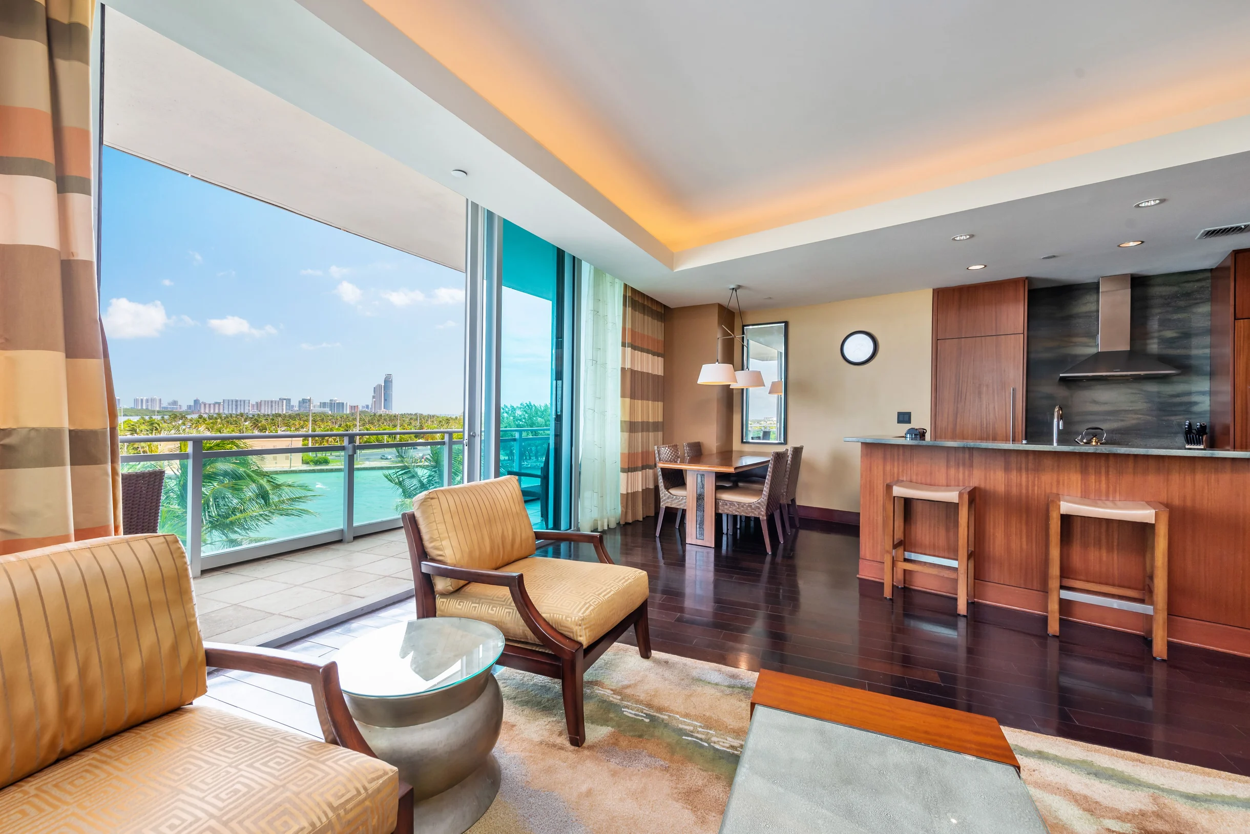 Condo in Bal Harbour property photo 1