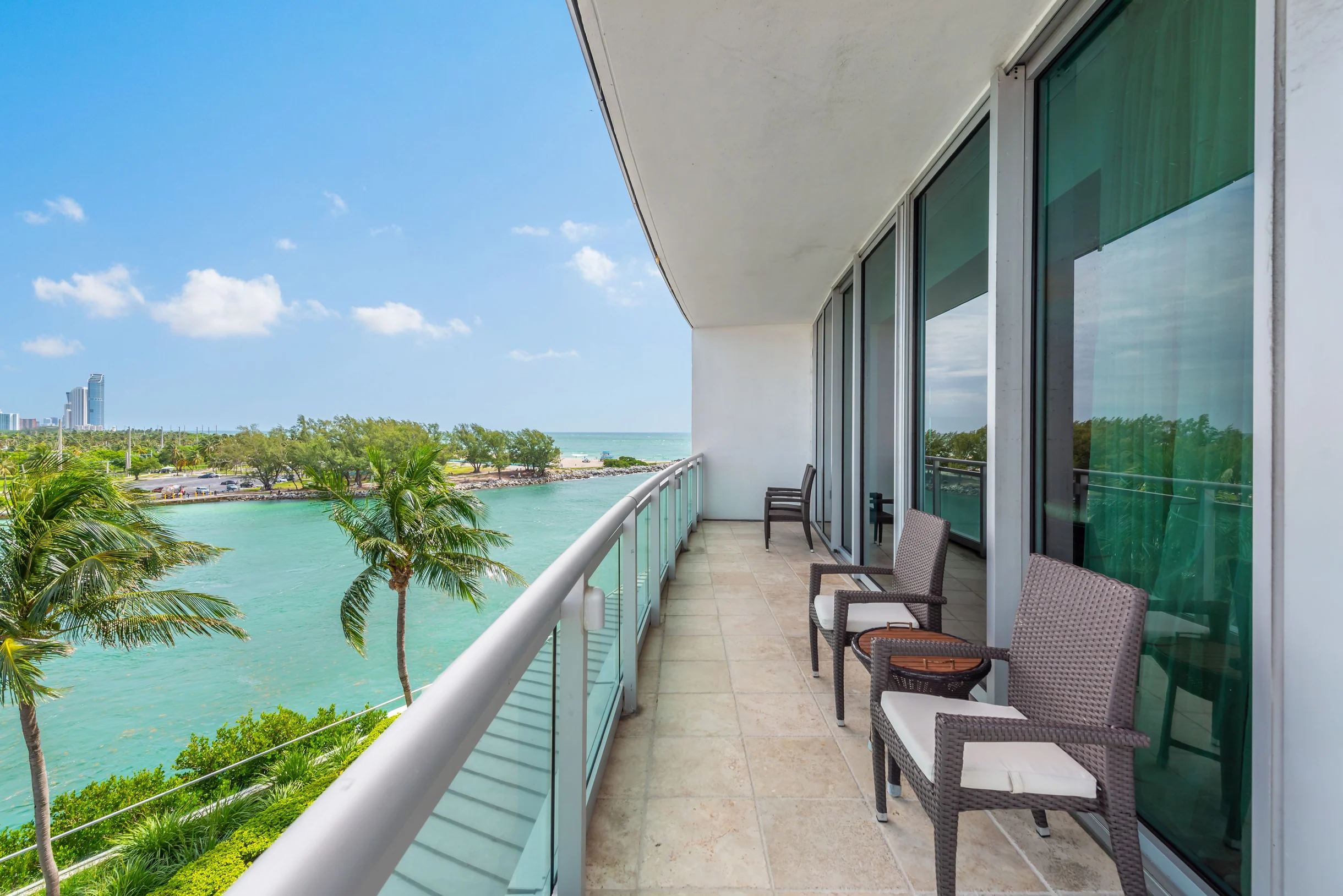 Condo in Bal Harbour property photo 2