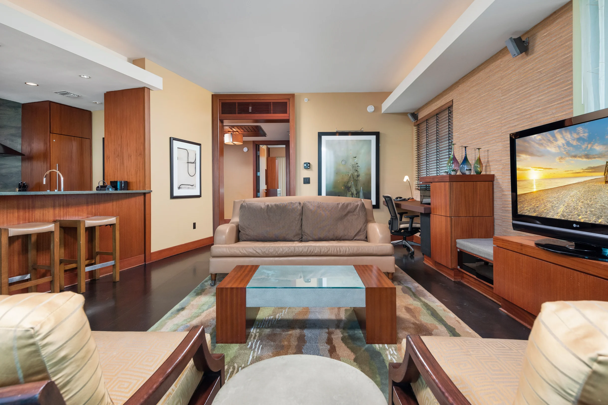 Condo in Bal Harbour property photo 5