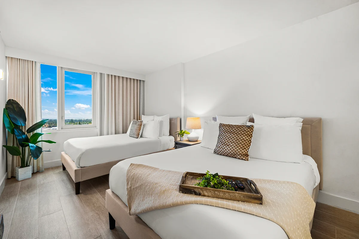 Condo in Miami Beach property photo 4