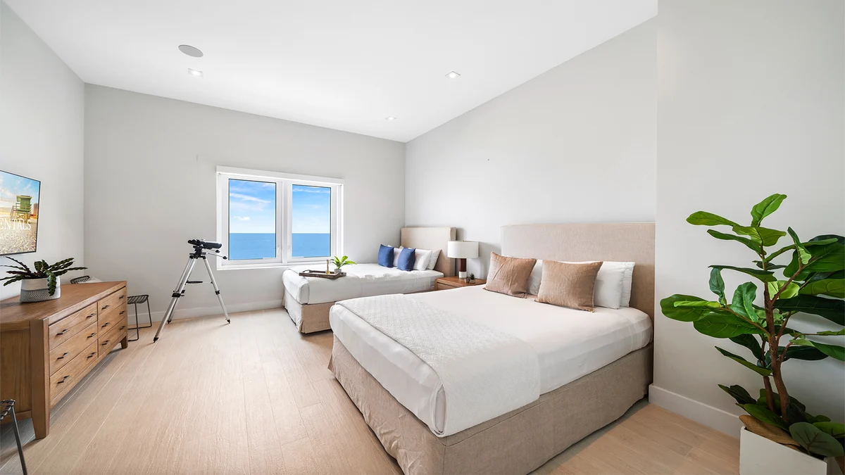 Condo in Miami Beach property photo 4