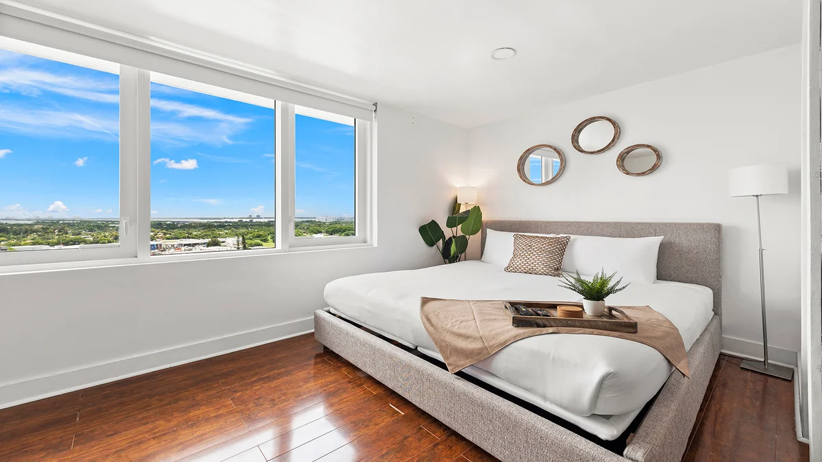Condo in Miami Beach property photo 3