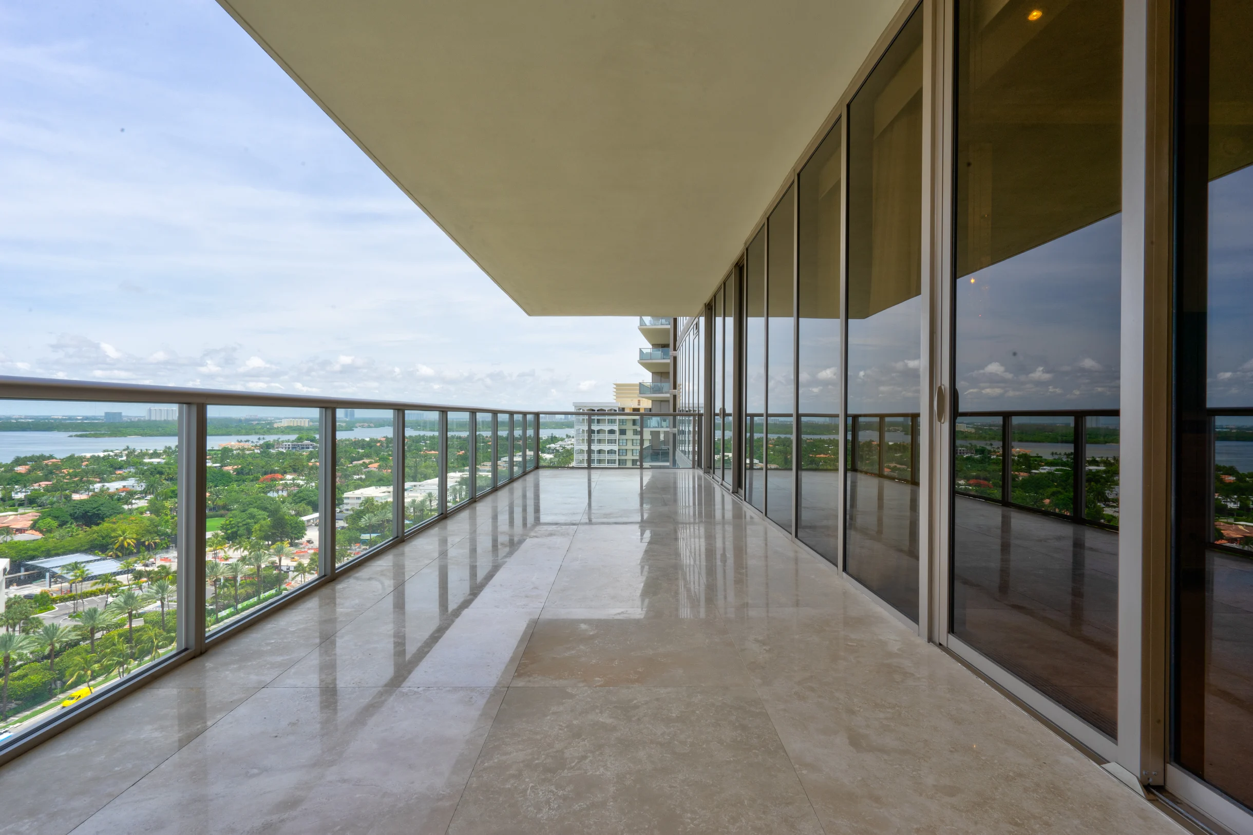 Condo in Bal Harbour property photo 3